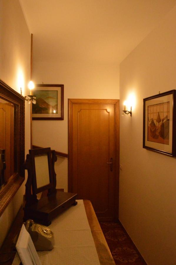 Apartamento Casa Gentile Asís Exterior foto